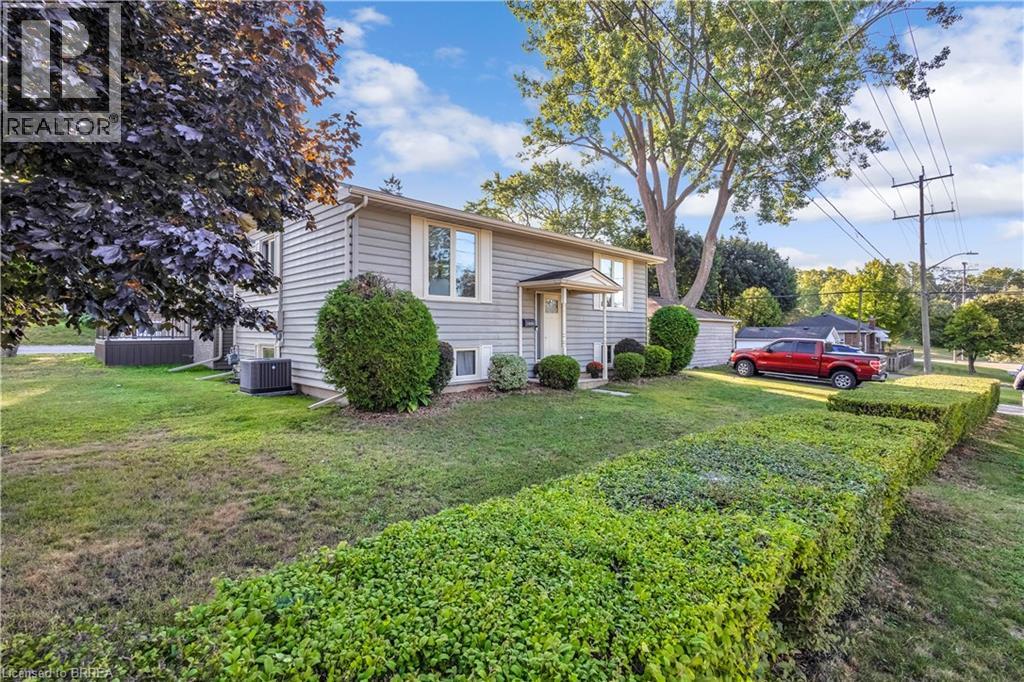 11 Fourth Avenue, Brantford, Ontario  N3S 7T9 - Photo 1 - 40778691