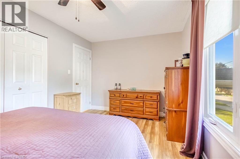 11 Fourth Avenue, Brantford, Ontario  N3S 7T9 - Photo 12 - 40778691