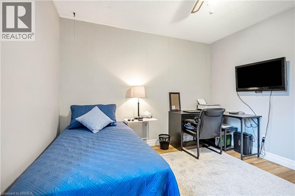 11 Fourth Avenue, Brantford, Ontario  N3S 7T9 - Photo 14 - 40778691