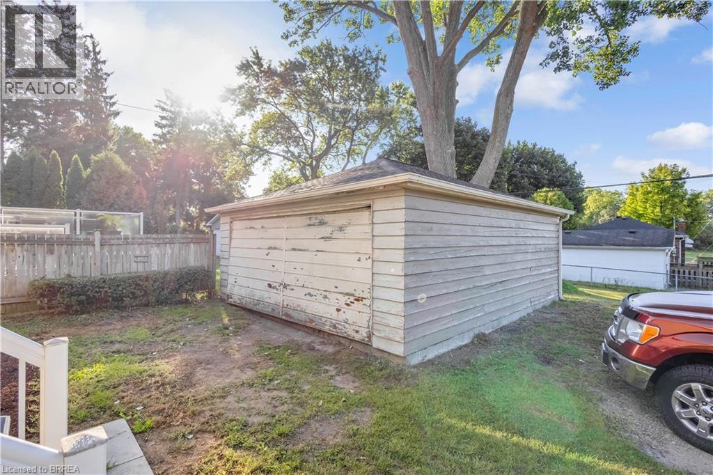 11 Fourth Avenue, Brantford, Ontario  N3S 7T9 - Photo 27 - 40778691