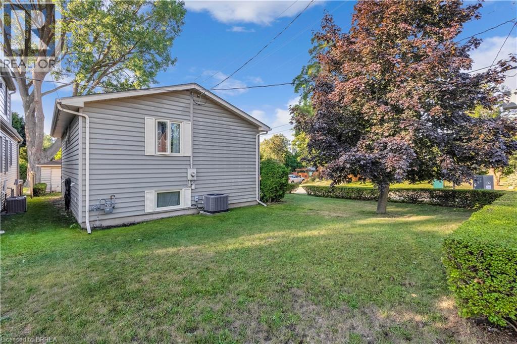 11 Fourth Avenue, Brantford, Ontario  N3S 7T9 - Photo 26 - 40778691