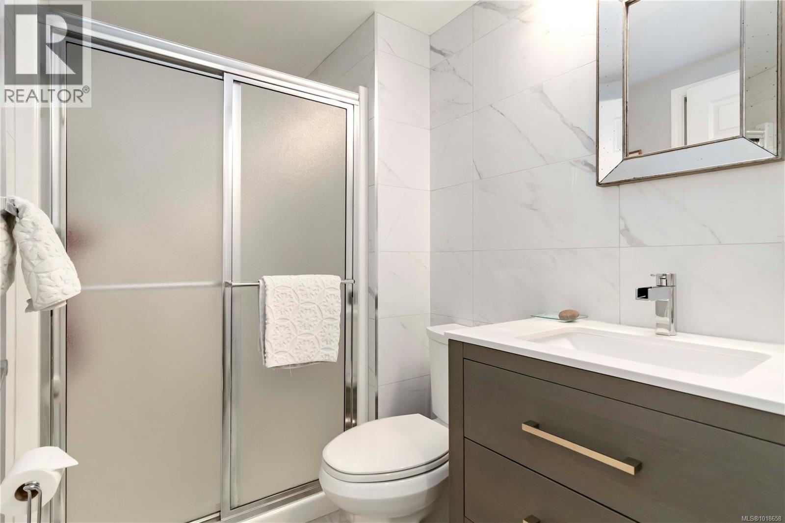 203 9945 Fifth St, Sidney, British Columbia  V8L 2X6 - Photo 25 - 1018658