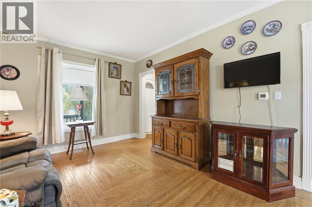 6 Strathcona Avenue, Brantford, Ontario  N3S 1T3 - Photo 8 - 40780929