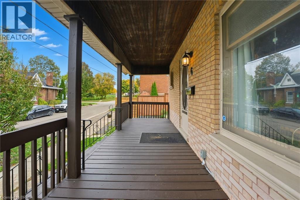 6 Strathcona Avenue, Brantford, Ontario  N3S 1T3 - Photo 3 - 40780929