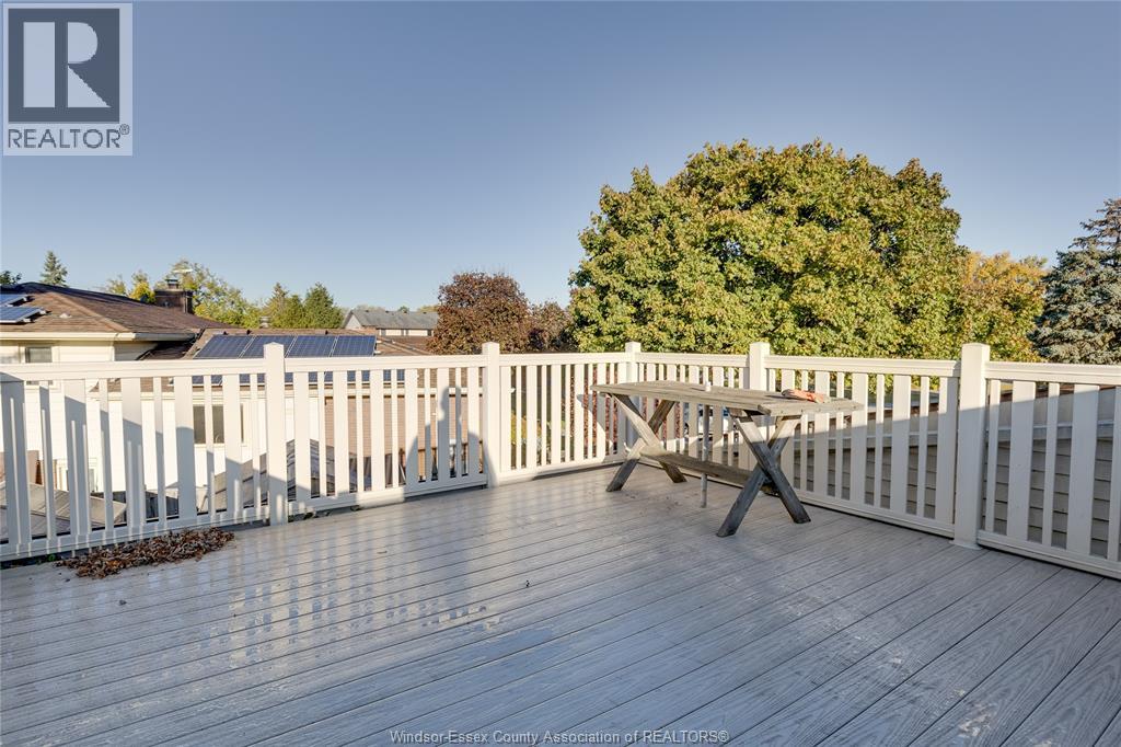 549 Estate Park, Tecumseh, Ontario  N8N 3C5 - Photo 4 - 25027704