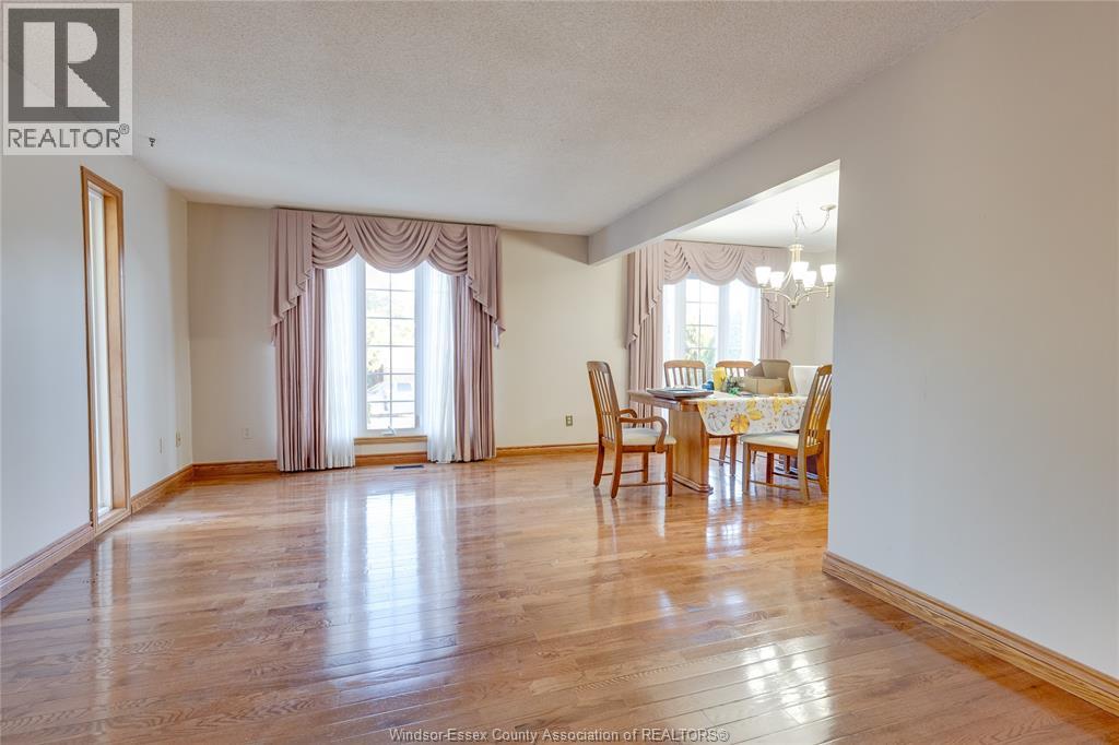 549 Estate Park, Tecumseh, Ontario  N8N 3C5 - Photo 8 - 25027704