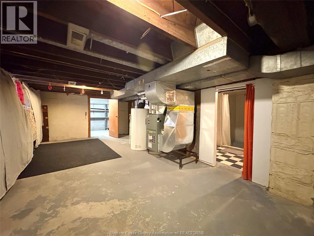 1794 Gladstone Unit# Back, Windsor, Ontario  N8W 2N3 - Photo 10 - 25027652