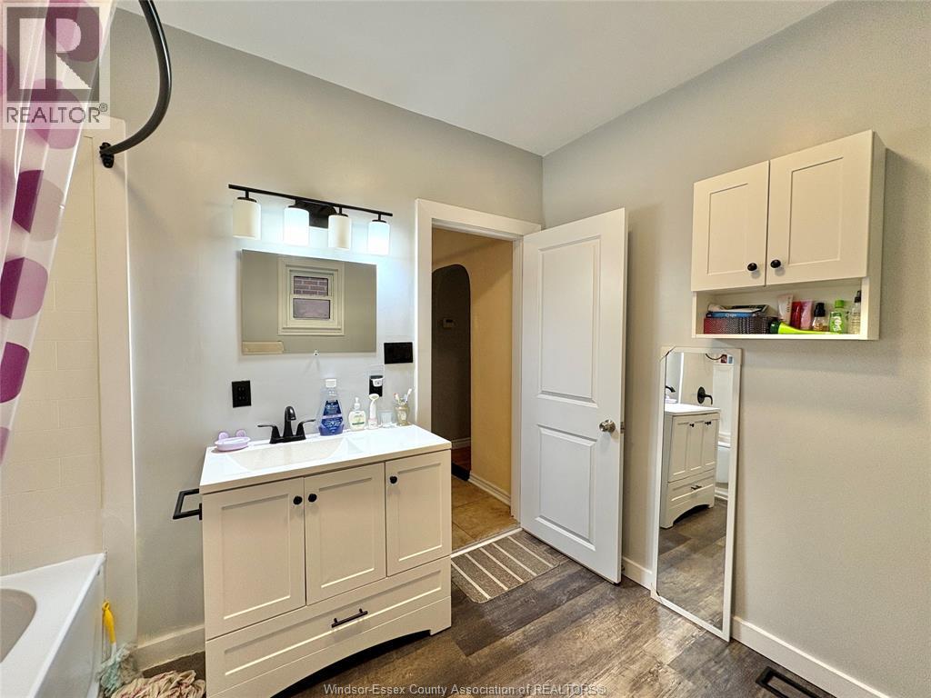 1794 Gladstone Unit# Front, Windsor, Ontario  N8W 2N3 - Photo 7 - 25027651