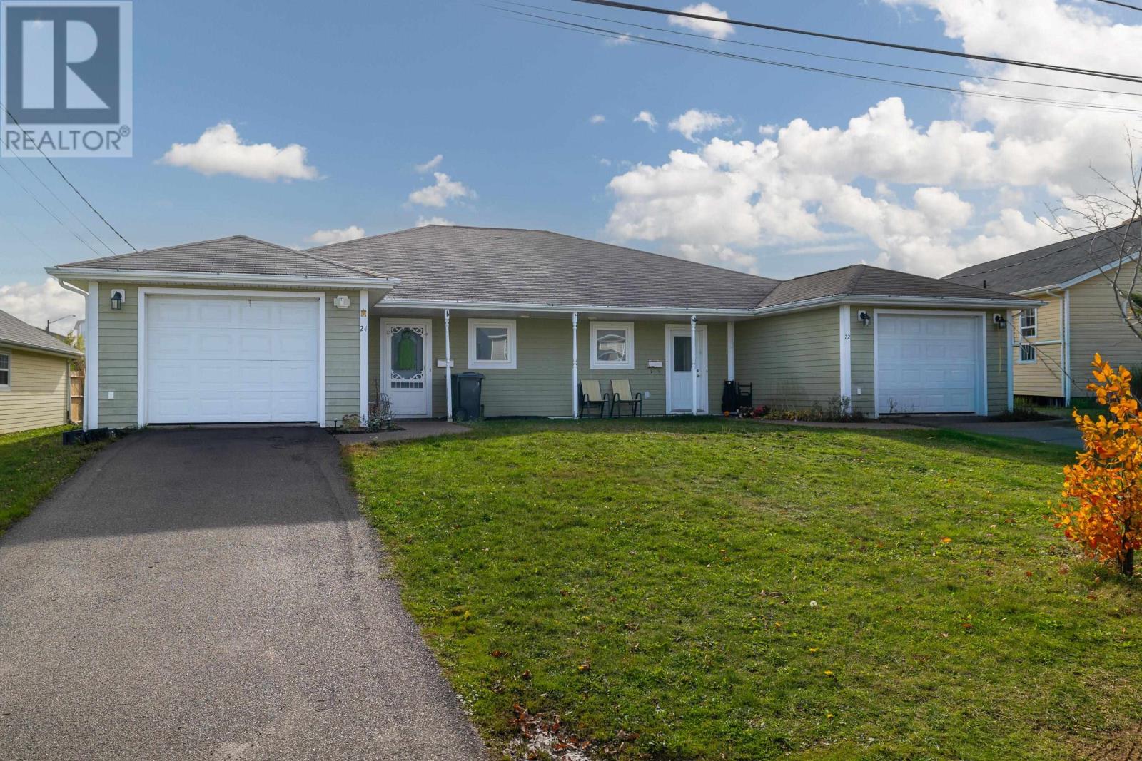 22 Herbert Street, Charlottetown, Prince Edward Island  C1C 1S3 - Photo 3 - 202527020