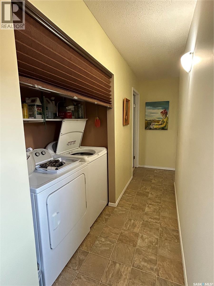 5 Main Crescent, Muenster, Saskatchewan  S0K 2Y0 - Photo 22 - SK022069