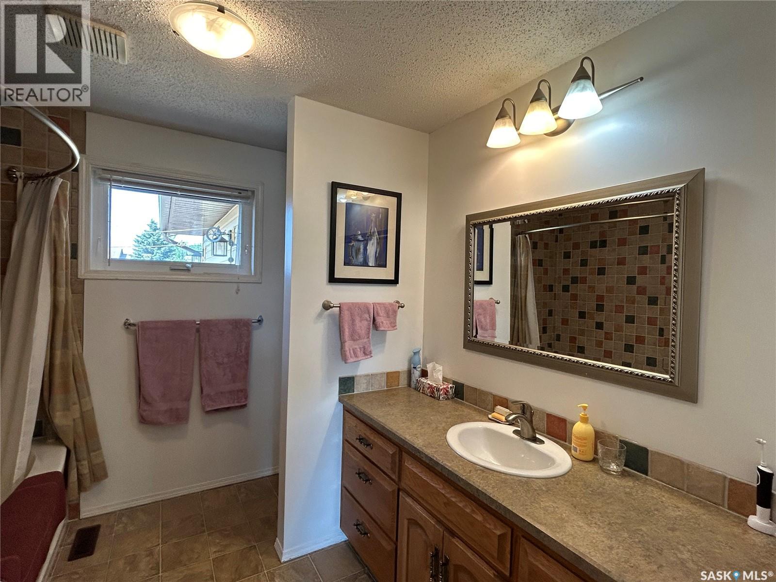 5 Main Crescent, Muenster, Saskatchewan  S0K 2Y0 - Photo 23 - SK022069