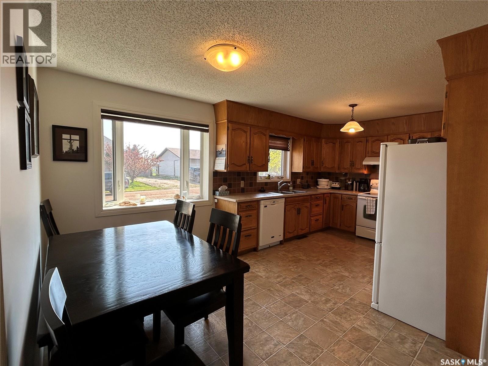 5 Main Crescent, Muenster, Saskatchewan  S0K 2Y0 - Photo 9 - SK022069