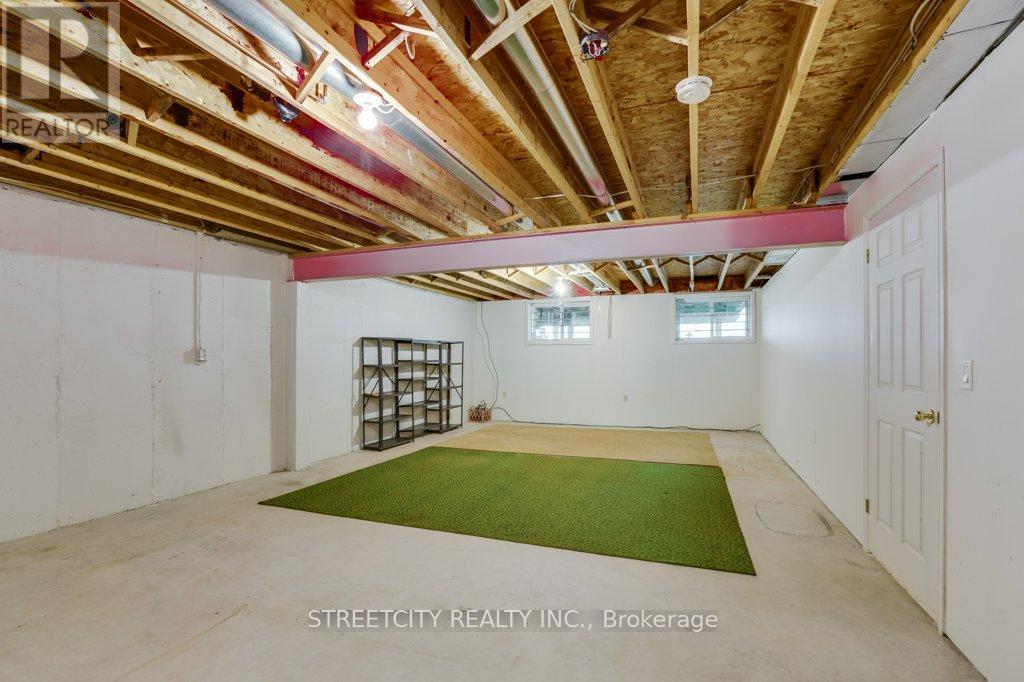 29 - 680 Commissioners Road, London South, Ontario  N6K 4T8 - Photo 32 - X12419139