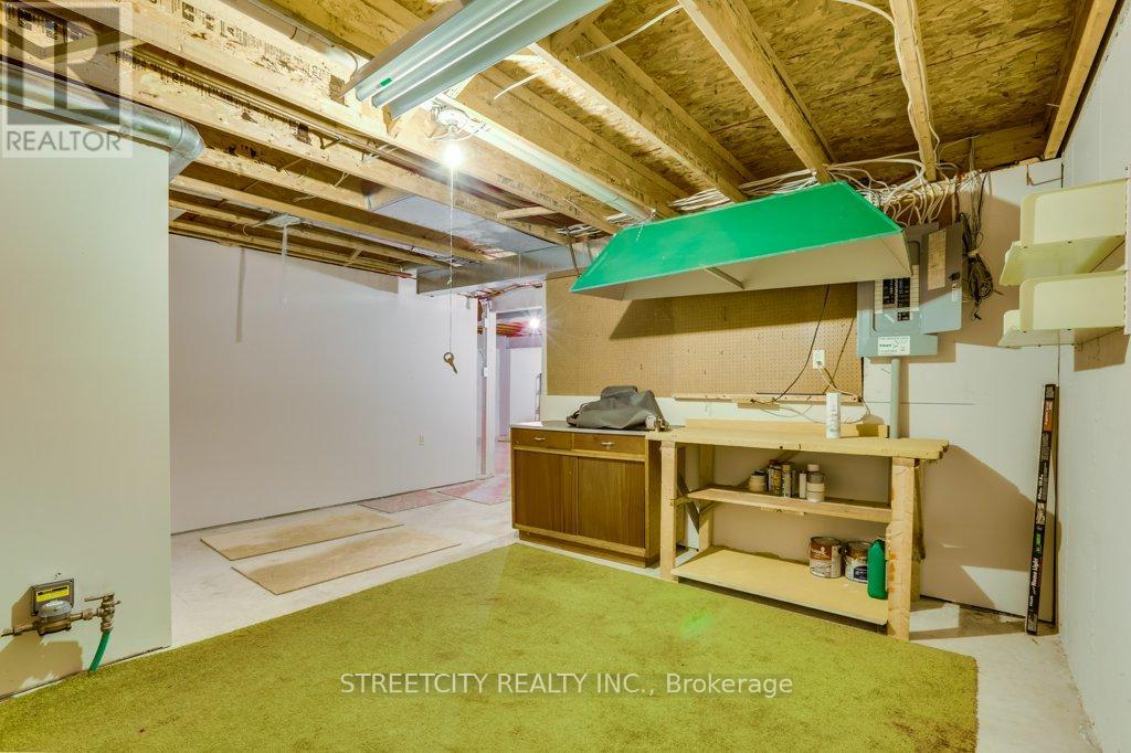 29 - 680 Commissioners Road, London South, Ontario  N6K 4T8 - Photo 37 - X12419139