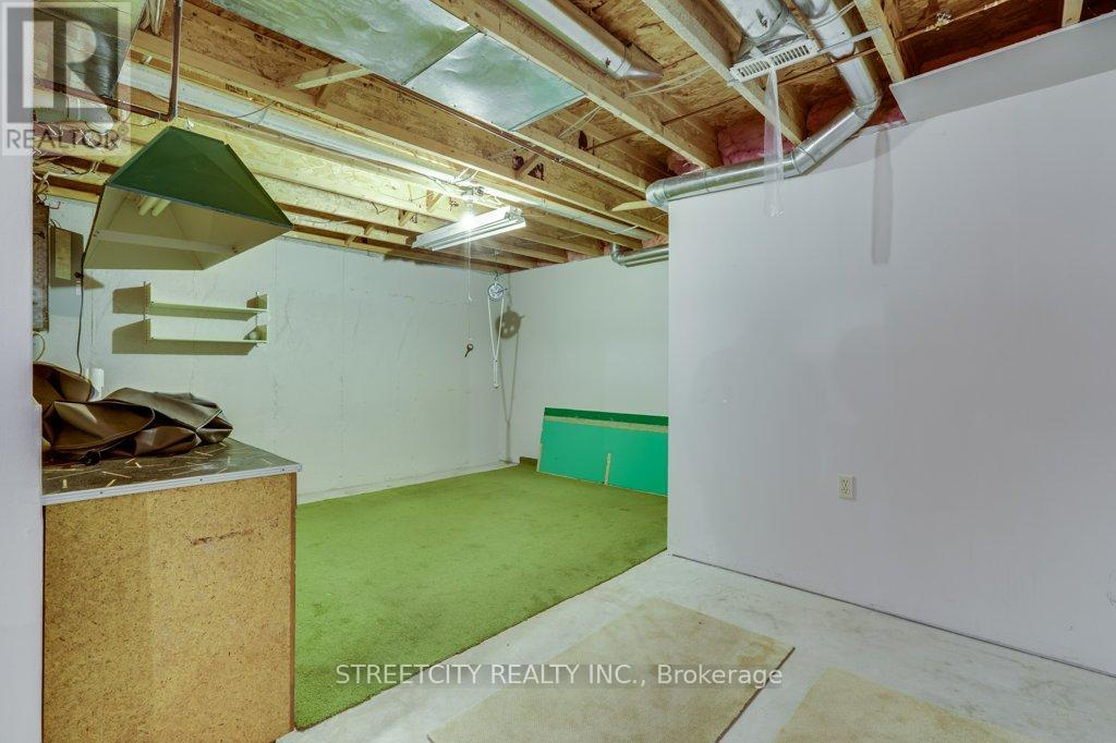 29 - 680 Commissioners Road, London South, Ontario  N6K 4T8 - Photo 36 - X12419139