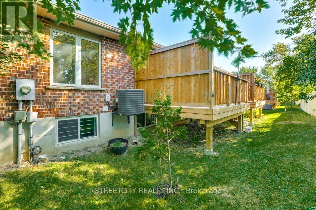 29 - 680 Commissioners Road, London South, Ontario  N6K 4T8 - Photo 39 - X12419139