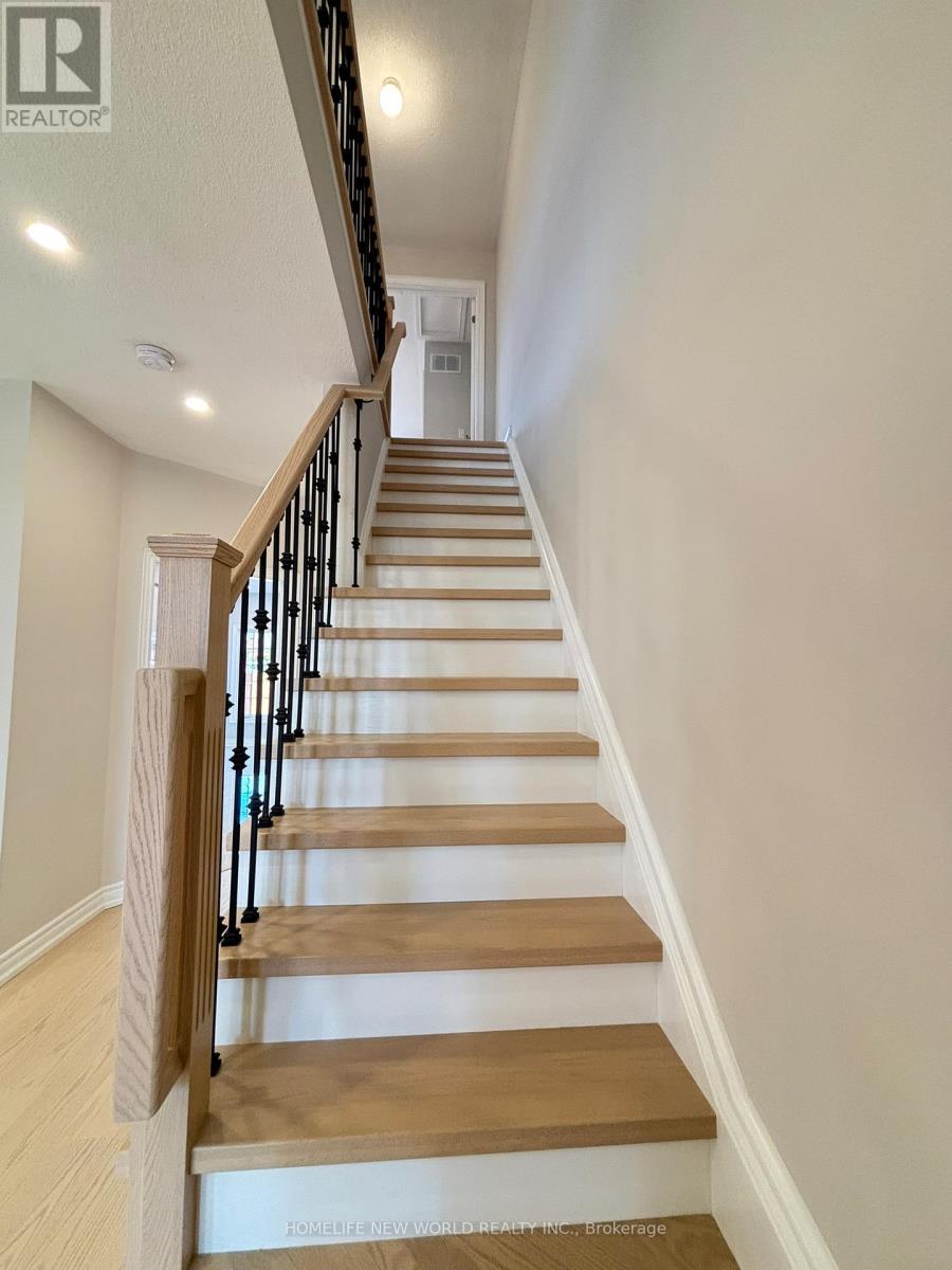 2336 Bur Oak Avenue, Markham, Ontario  L6E 1L6 - Photo 12 - N12496538