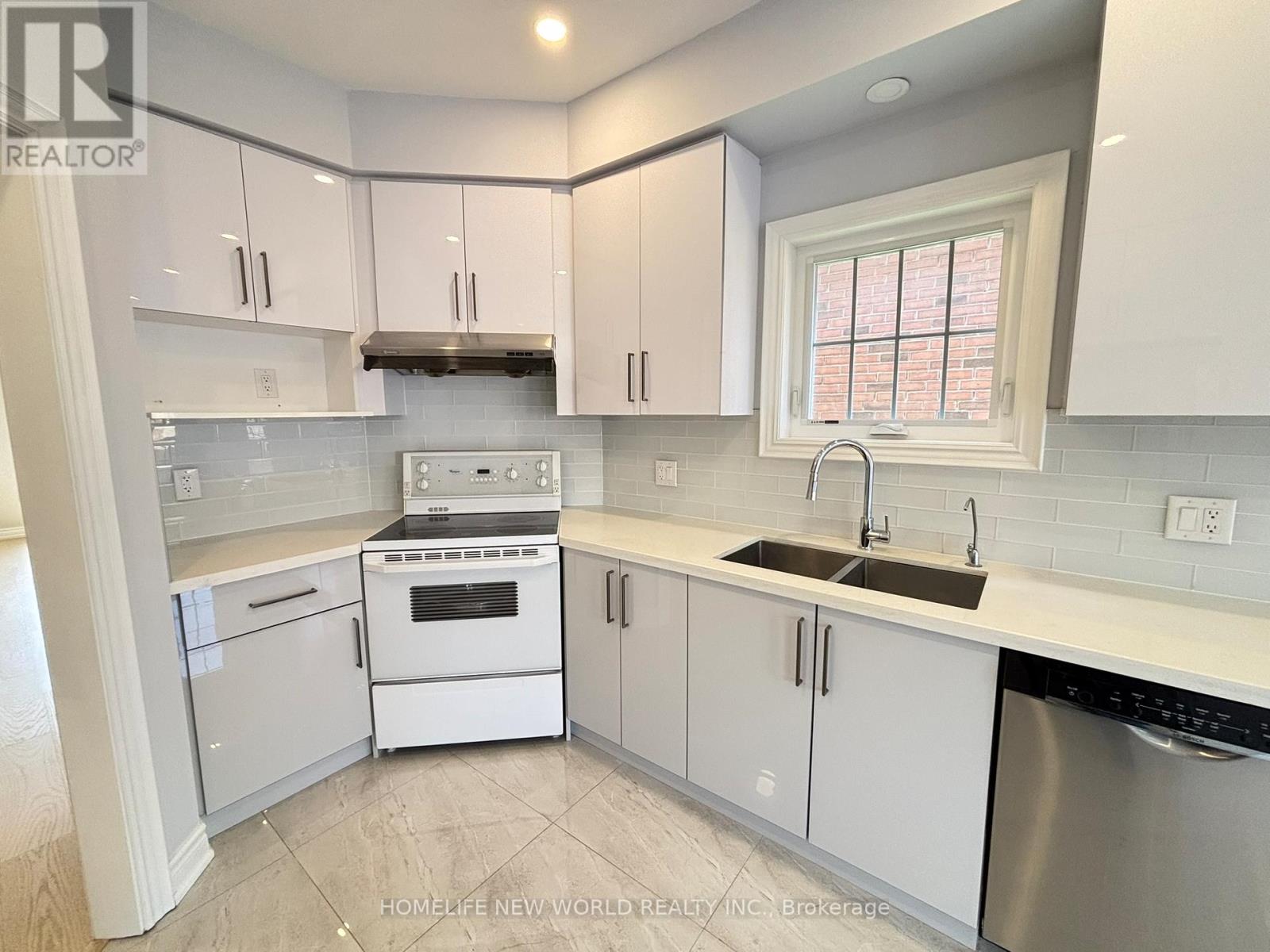 2336 Bur Oak Avenue, Markham, Ontario  L6E 1L6 - Photo 6 - N12496538