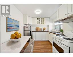 UPPER LEVEL - 681 SCARLETT ROAD, Toronto, Ontario