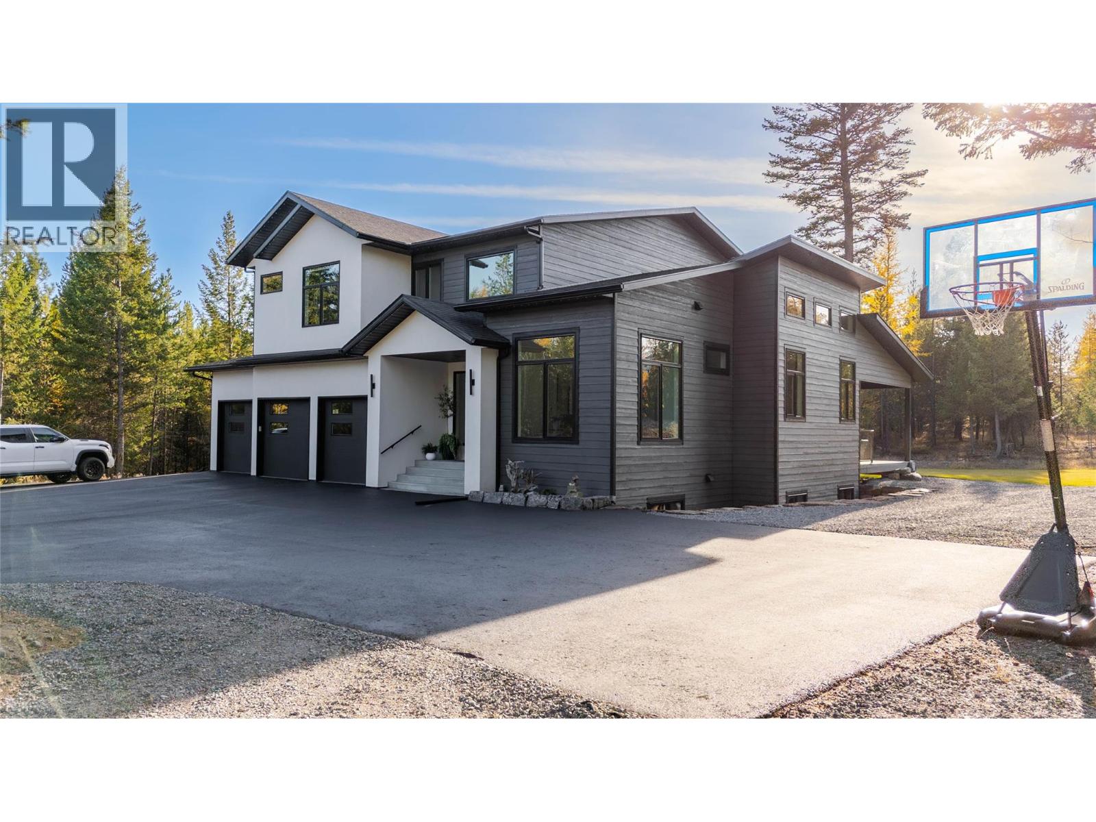 1323 Mcdonald Road, Cranbrook, British Columbia V1C 6V9 - Photo 2 - 10366943