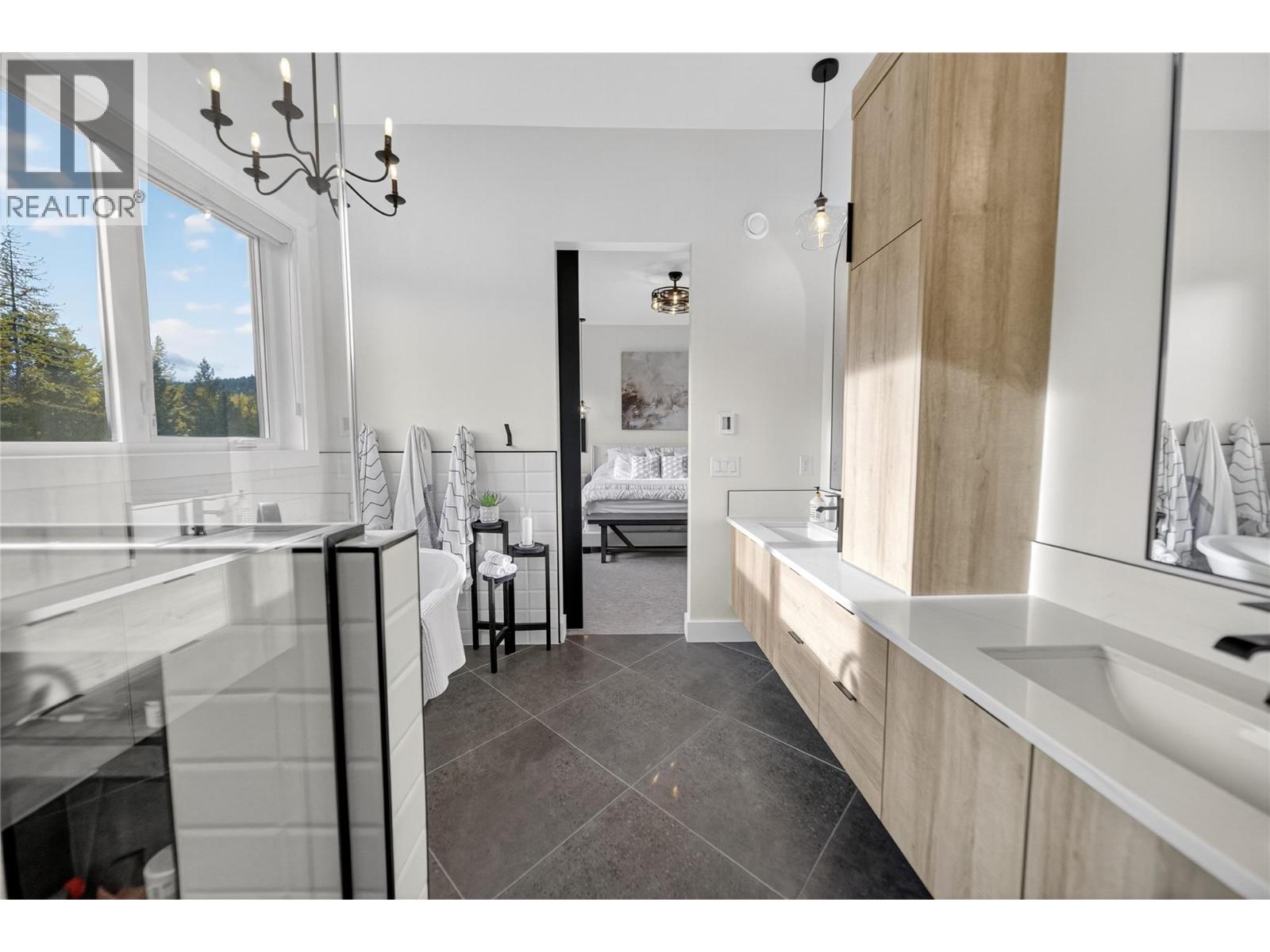 1323 Mcdonald Road, Cranbrook, British Columbia V1C 6V9 - Photo 23 - 10366943