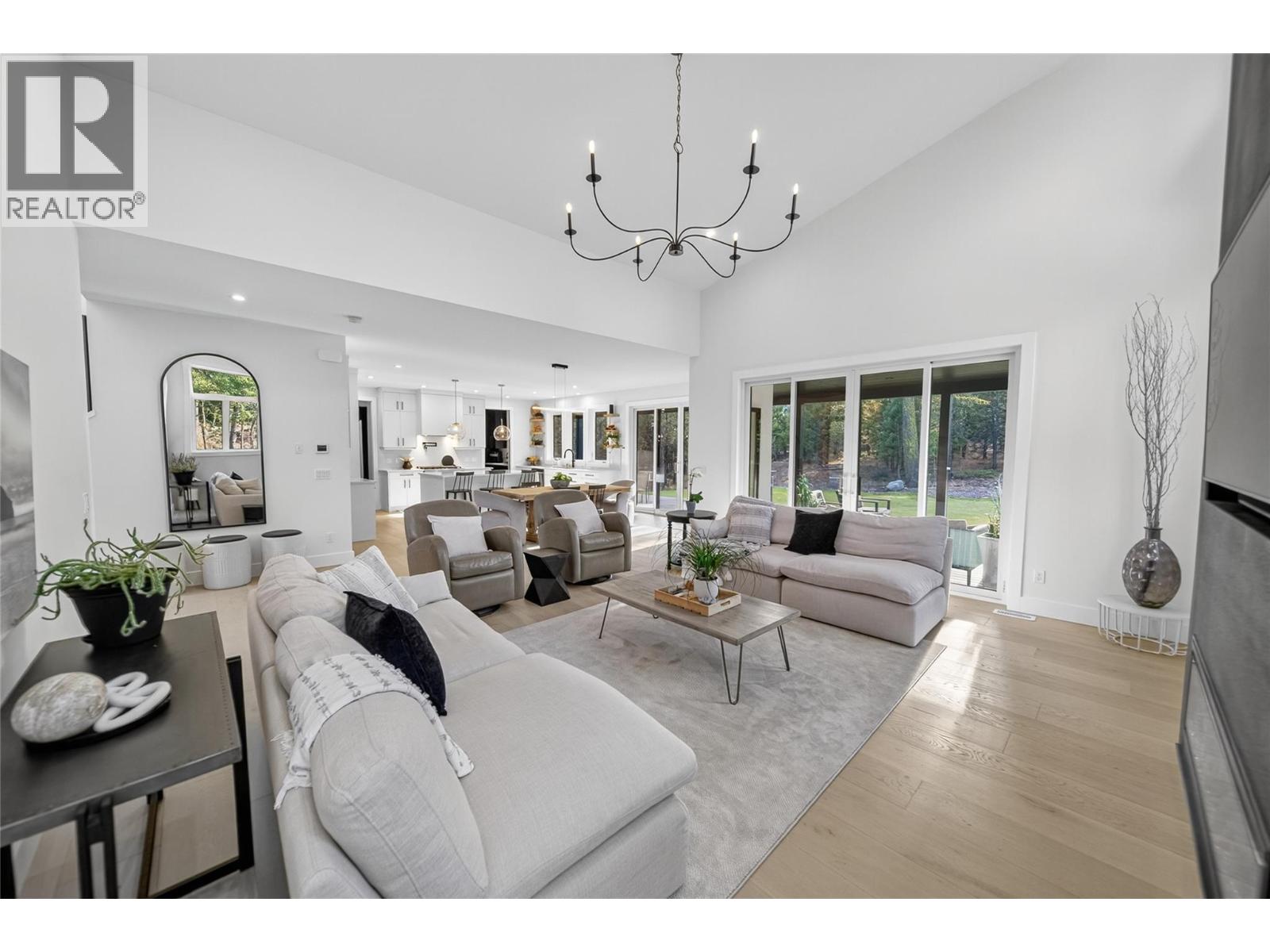 1323 Mcdonald Road, Cranbrook, British Columbia V1C 6V9 - Photo 7 - 10366943