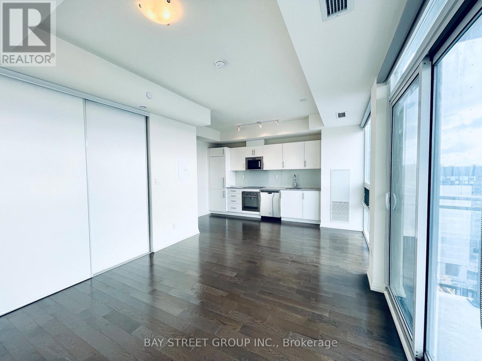 1712 - 460 Adelaide Street E, Toronto, Ontario  M5A 1N6 - Photo 3 - C12496856