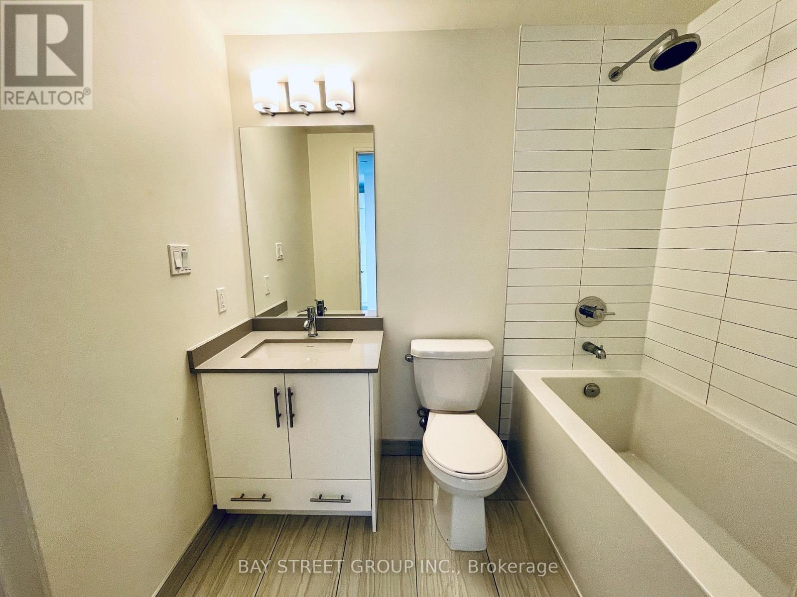 1712 - 460 Adelaide Street E, Toronto, Ontario  M5A 1N6 - Photo 6 - C12496856