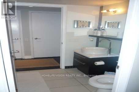 1707 - 21 Carlton Street, Toronto, Ontario  M5B 1L3 - Photo 8 - C12496960