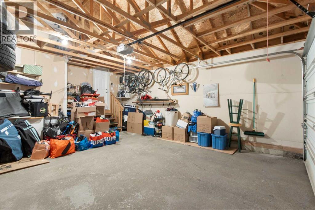 38 Spring Crescent Sw, Calgary, Alberta  T3H 3V2 - Photo 32 - A2265193