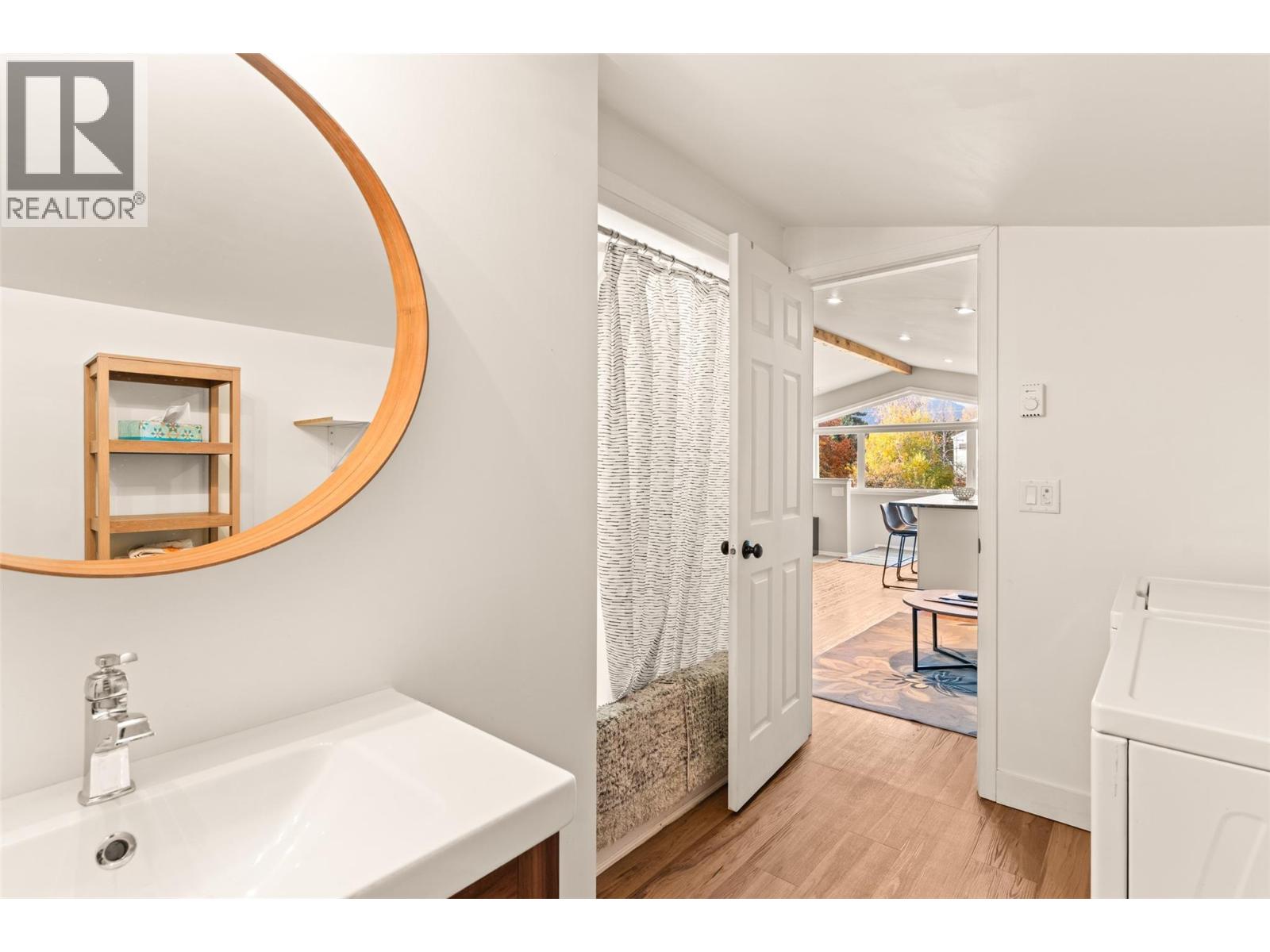 909 Edward Street, Revelstoke, British Columbia  V0E 2S0 - Photo 43 - 10366980