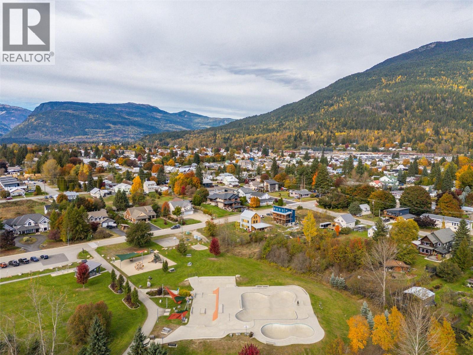 909 Edward Street, Revelstoke, British Columbia  V0E 2S0 - Photo 59 - 10366980