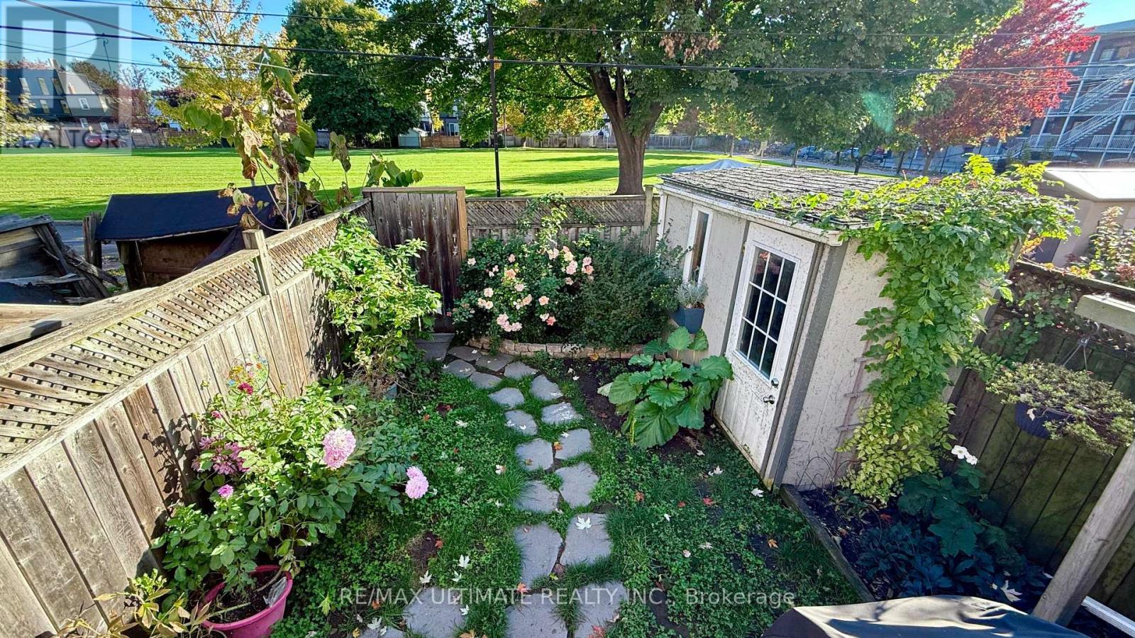 Main - 33 Alton Avenue, Toronto, Ontario  M4L 2M3 - Photo 19 - E12496868