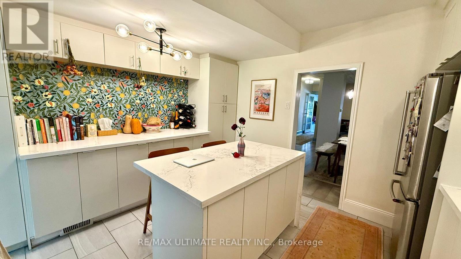 Main - 33 Alton Avenue, Toronto, Ontario  M4L 2M3 - Photo 4 - E12496868