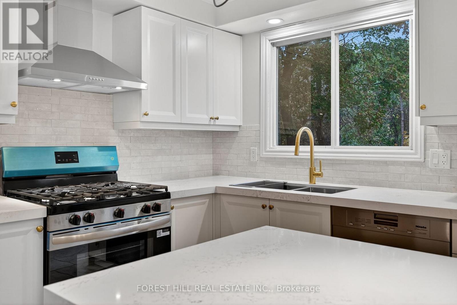 23 Zaph Avenue, Toronto, Ontario  M1C 1M7 - Photo 11 - E12496918