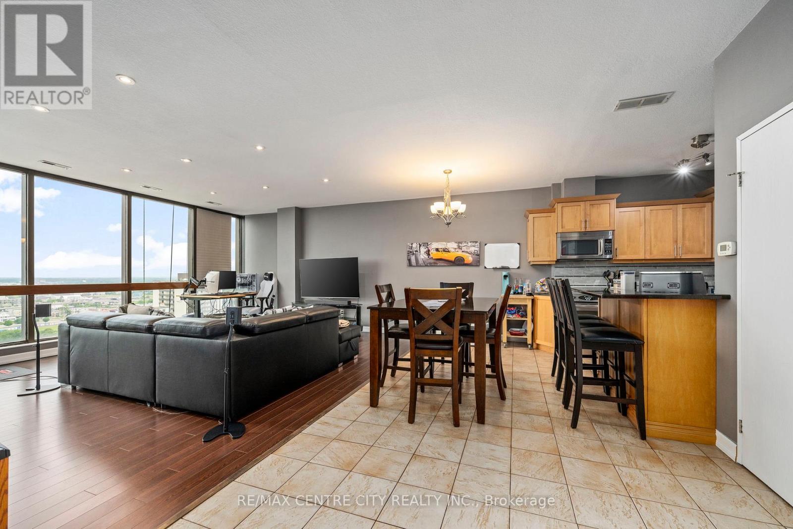 2108 - 389 Dundas Street E, London East, Ontario  N6B 3L5 - Photo 12 - X12497138