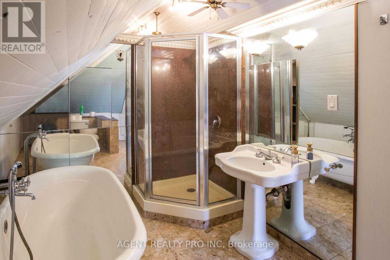 302 Central Street, London East, Ontario  N6B 2C8 - Photo 15 - X12497200