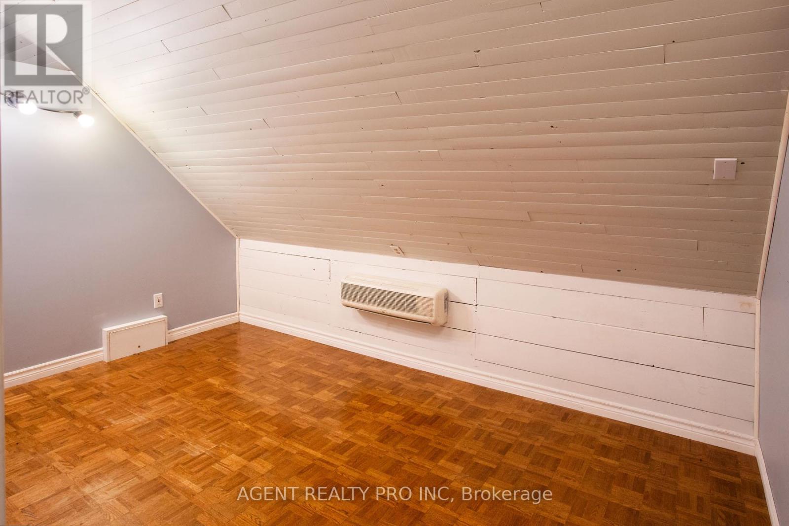 302 Central Street, London East, Ontario  N6B 2C8 - Photo 16 - X12497200