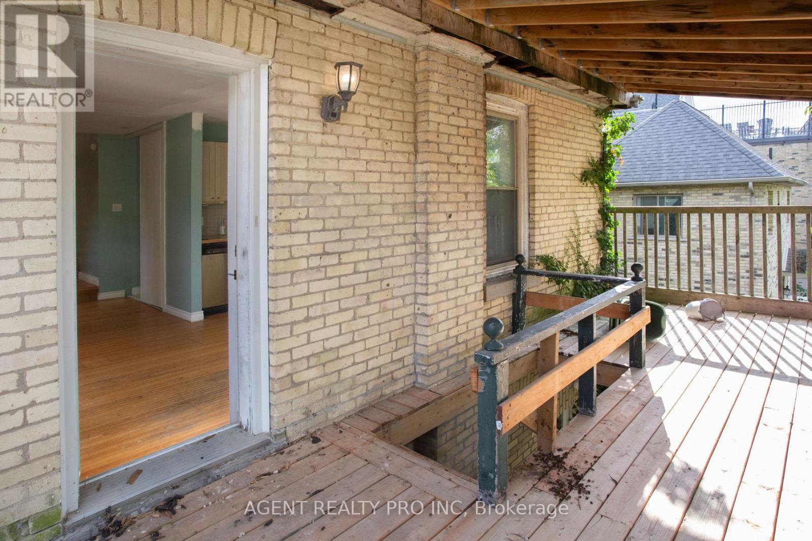 302 Central Street, London East, Ontario  N6B 2C8 - Photo 20 - X12497200