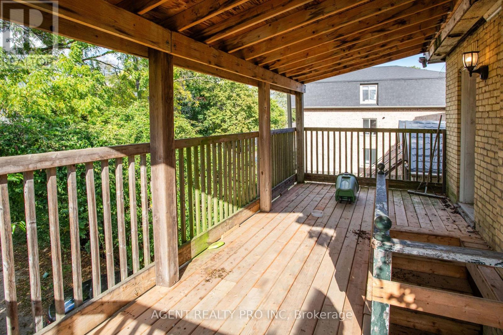 302 Central Street, London East, Ontario  N6B 2C8 - Photo 21 - X12497200