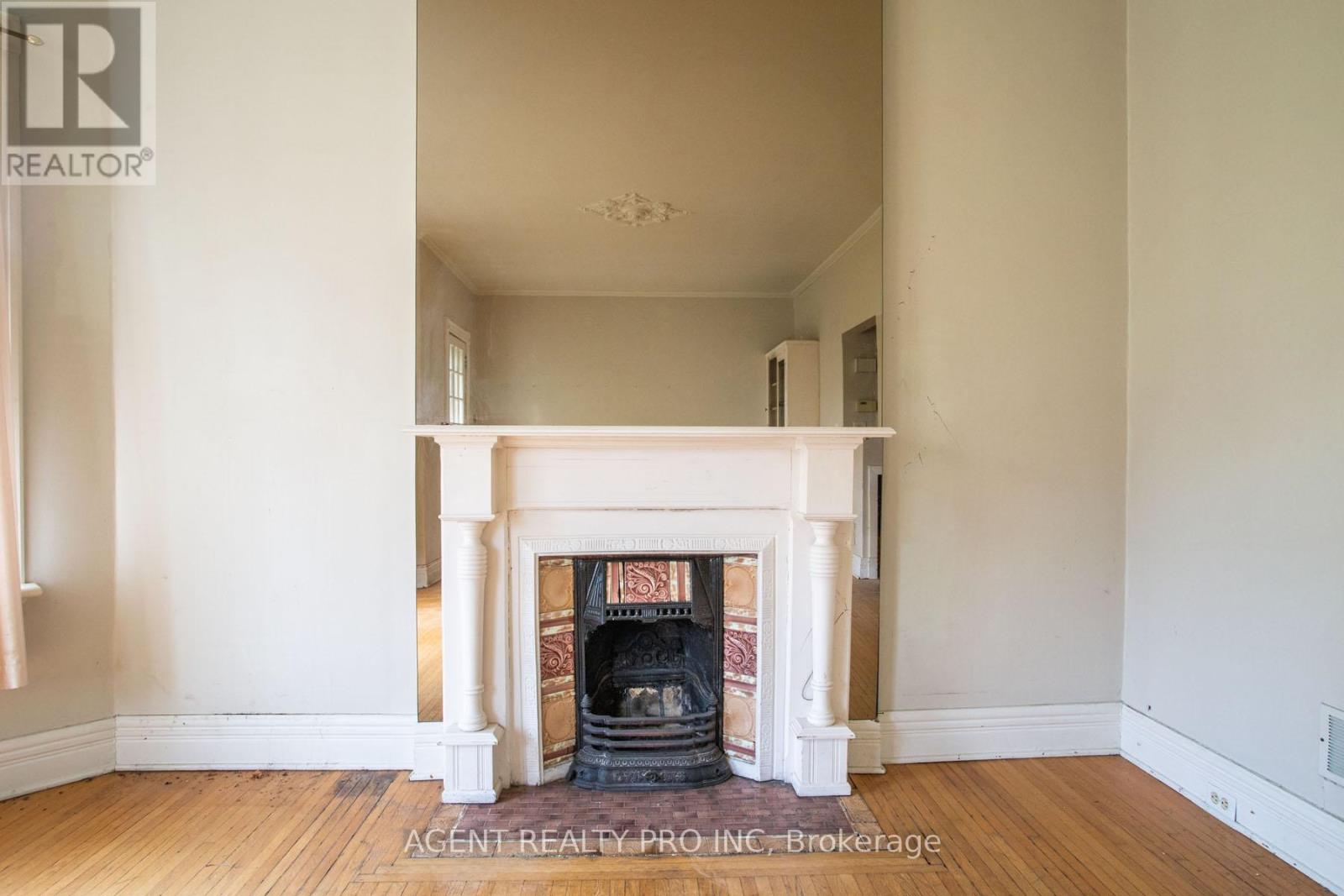 302 Central Street, London East, Ontario  N6B 2C8 - Photo 25 - X12497200