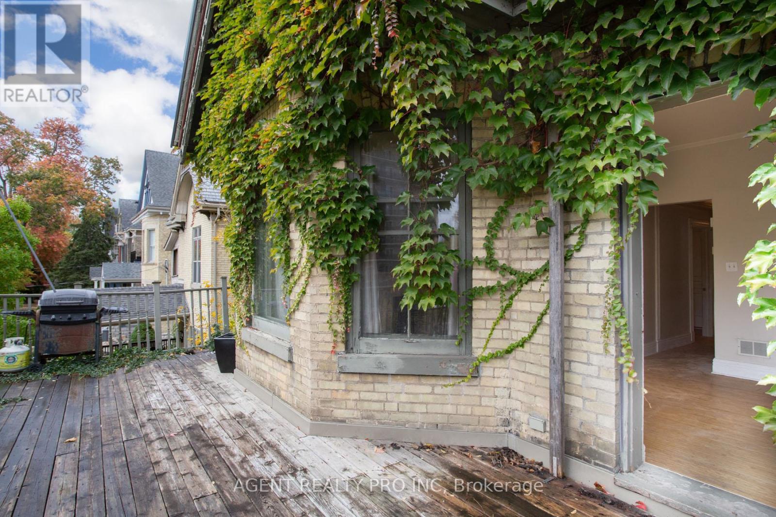 302 Central Street, London East, Ontario  N6B 2C8 - Photo 28 - X12497200