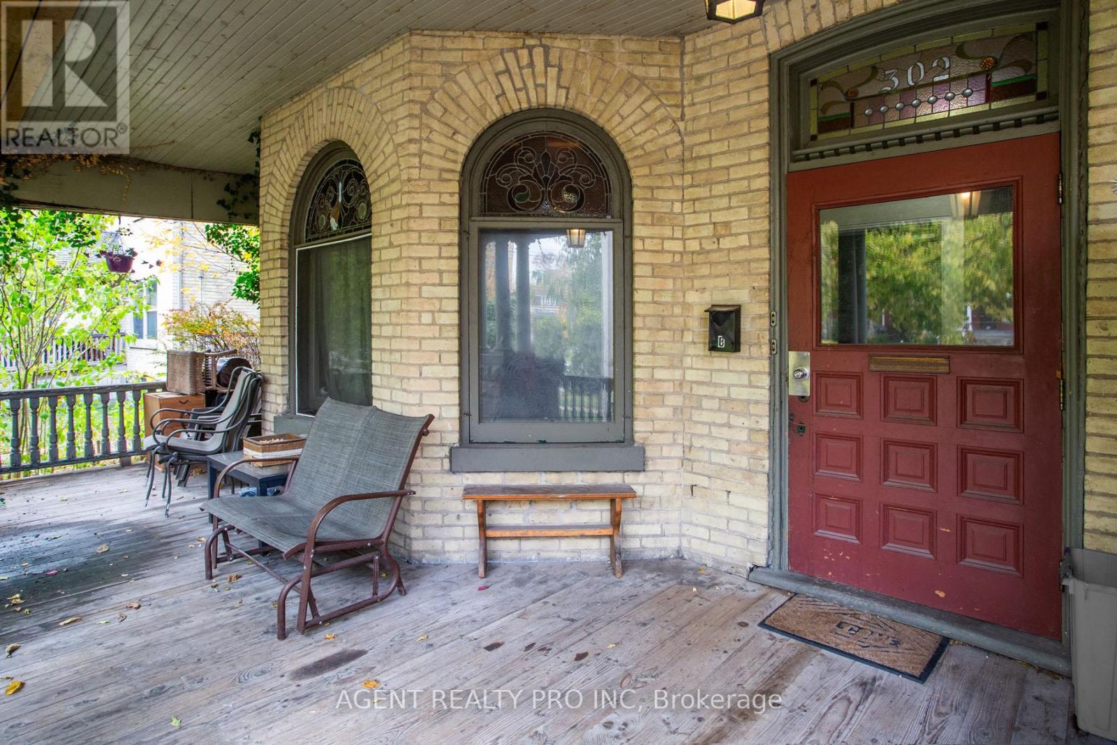 302 Central Street, London East, Ontario  N6B 2C8 - Photo 40 - X12497200