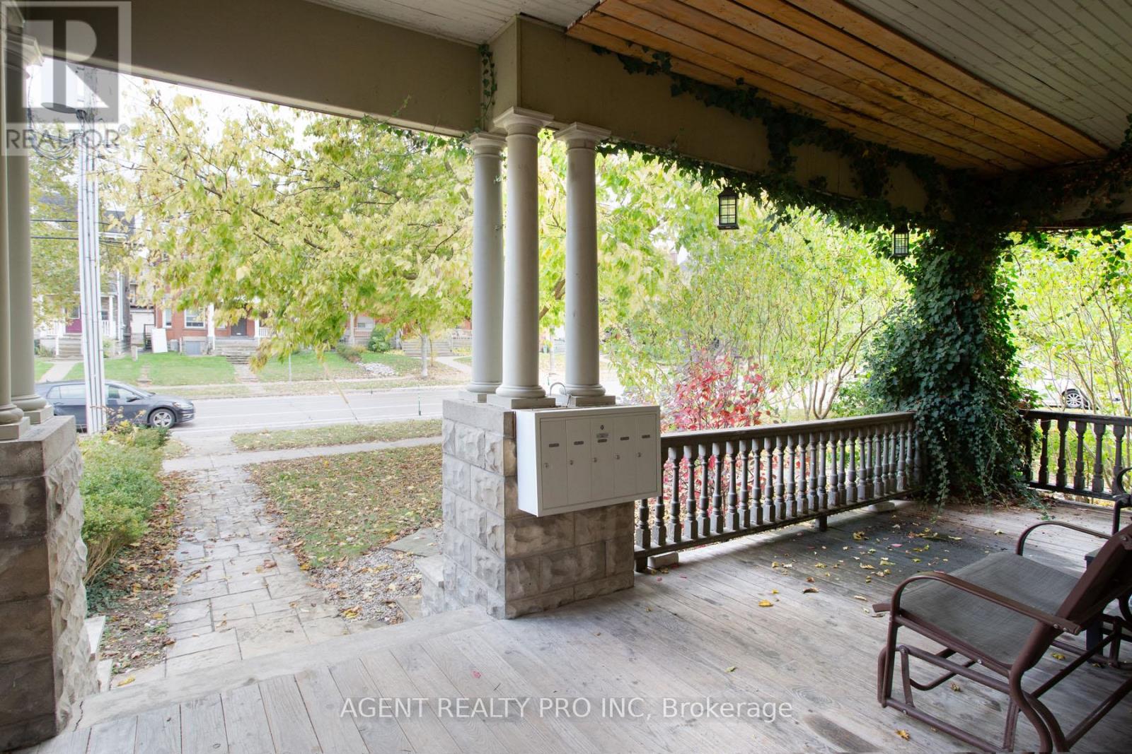 302 Central Street, London East, Ontario  N6B 2C8 - Photo 41 - X12497200