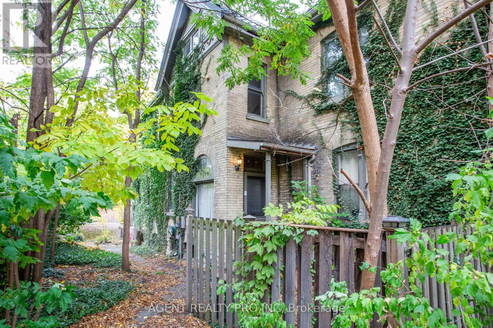 302 Central Street, London East, Ontario  N6B 2C8 - Photo 43 - X12497200