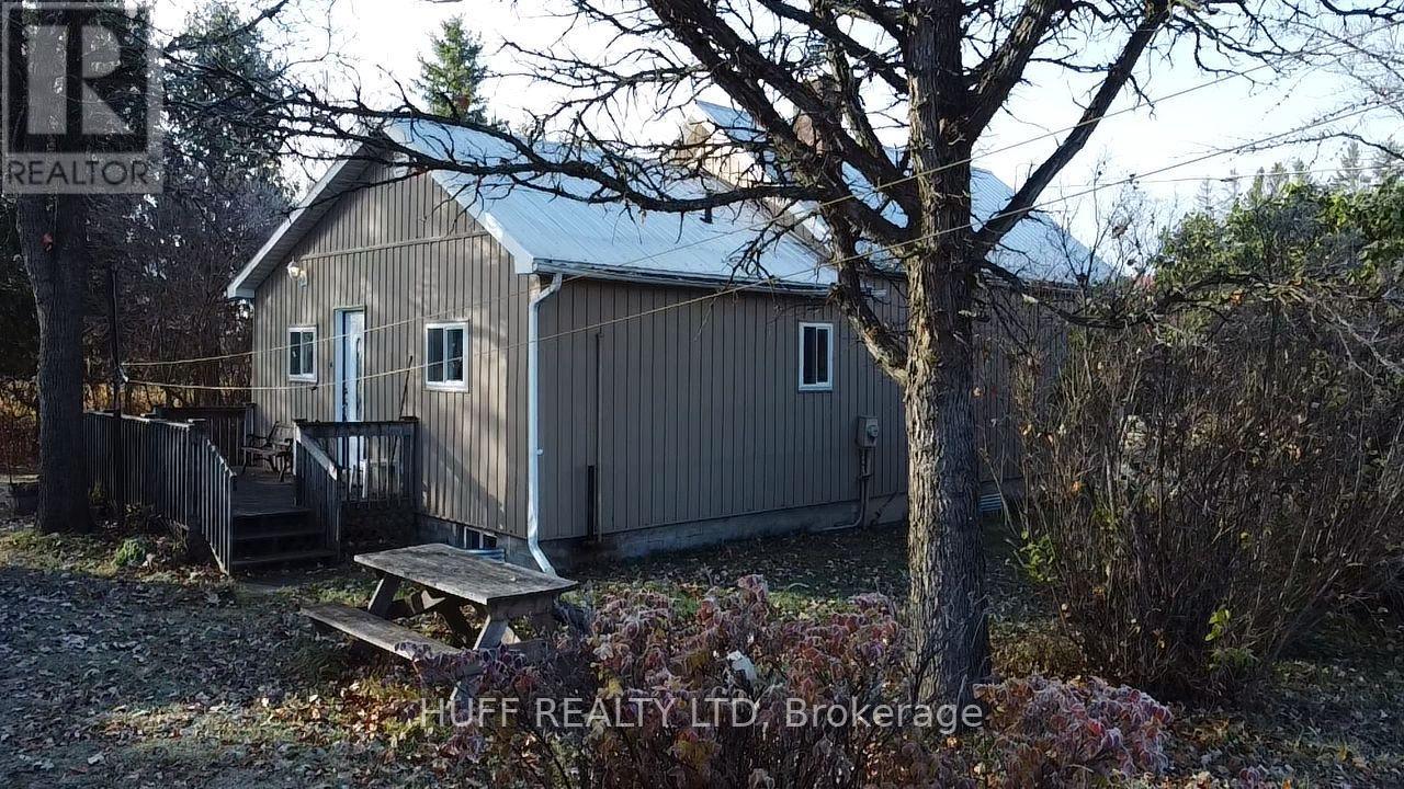 12 Hansuld Street, Englehart, Ontario P0J 1B0 - Photo 5 - T12496978