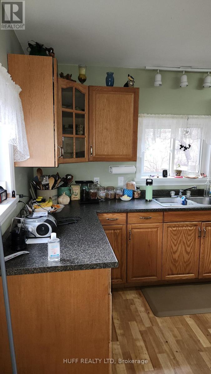 12 Hansuld Street, Englehart, Ontario P0J 1B0 - Photo 6 - T12496978