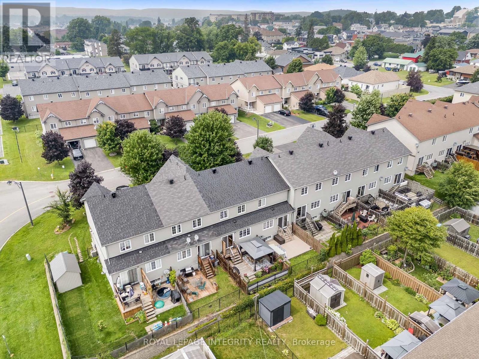 216 Eliot Street, Clarence-Rockland, Ontario  K4K 0E6 - Photo 35 - X12497128