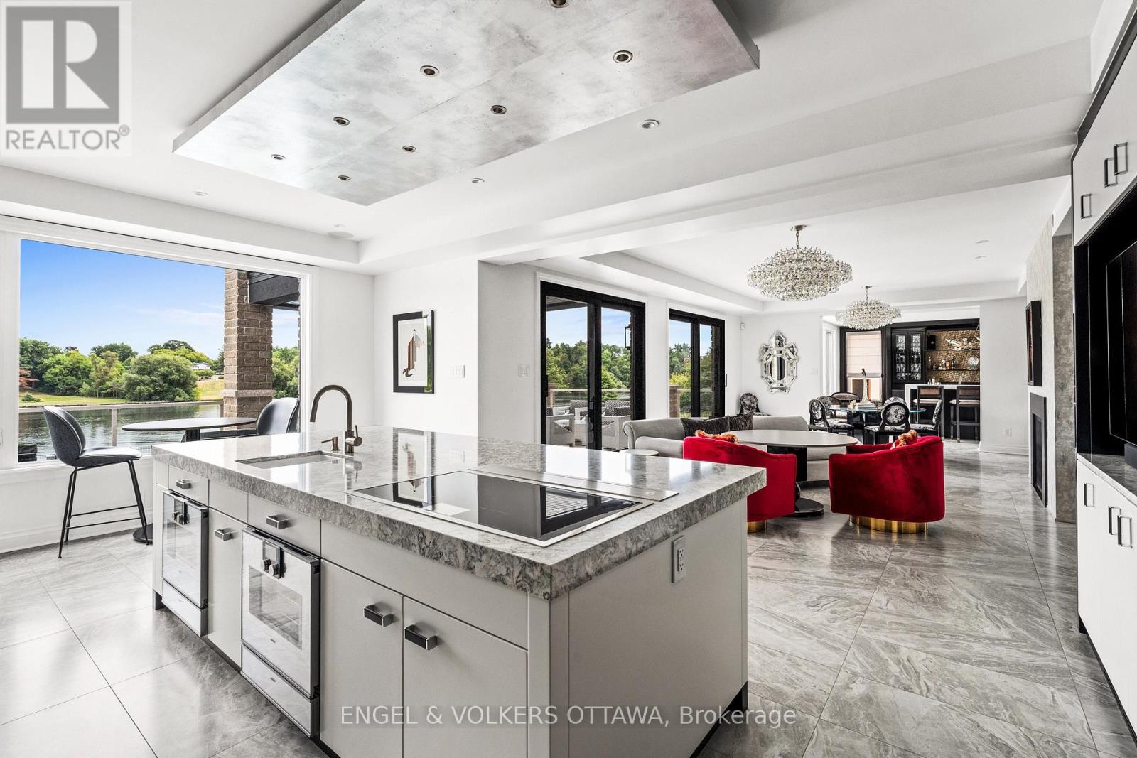 151 Winding Way, Ottawa, Ontario  K2C 3H1 - Photo 21 - X12497160