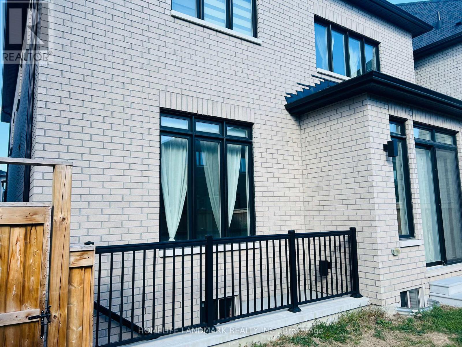 147 Markview Road, Whitchurch-Stouffville, Ontario  L4A 5B2 - Photo 15 - N12496876